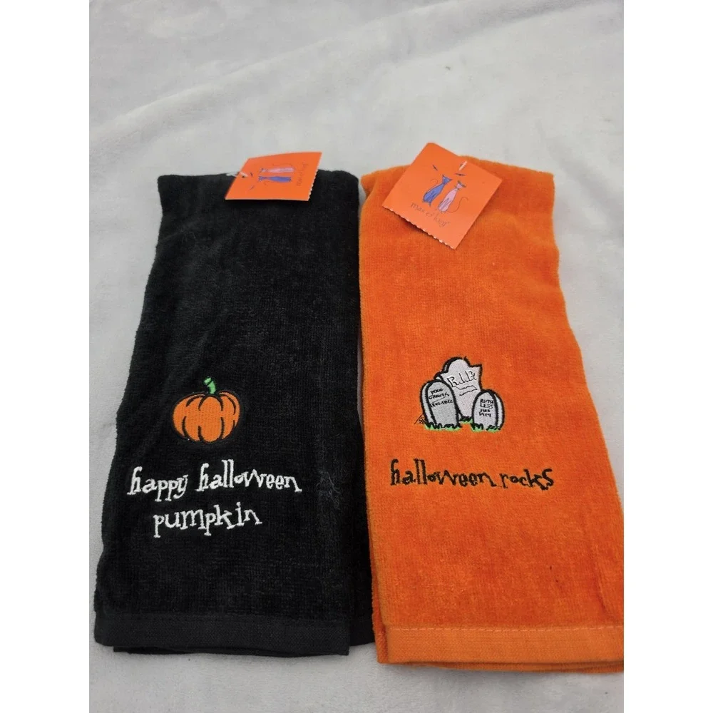 Vtg Nos halloween kitchen towels 2